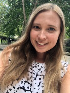Hailey 1 A picture of the psychotherapist Hailey Steyaert