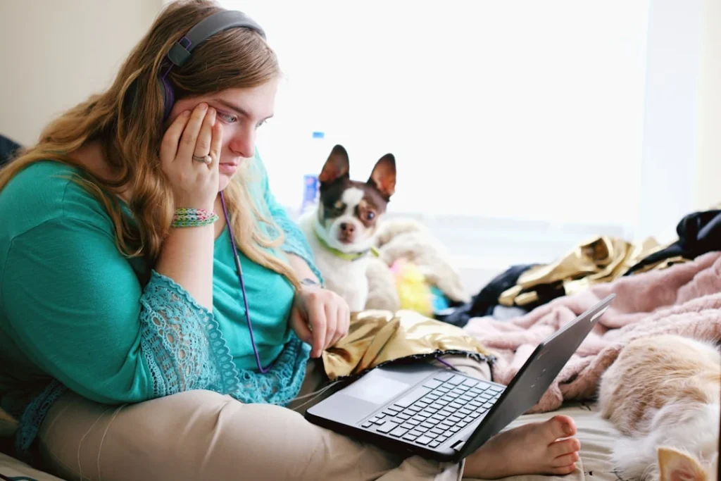 someone mentally struggling while their emotional support animal is caring for them